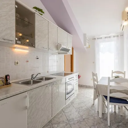 Jelavic Appartement Bol